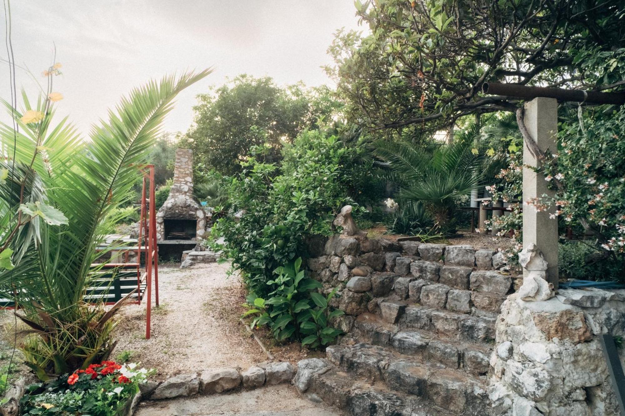 믈리니 Old Stone House 아파트 호텔 외부 사진